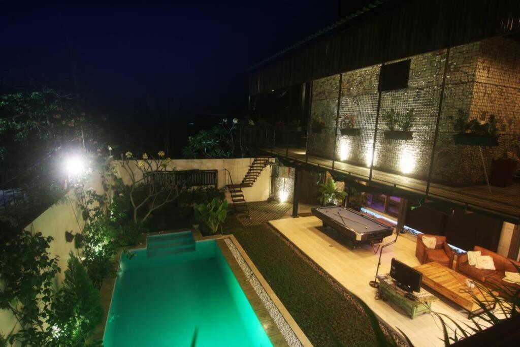 Villa Amalura I Yogyakarta Exterior foto